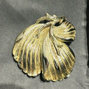 Vintage Lisner Silver tone  Leaf Brooch